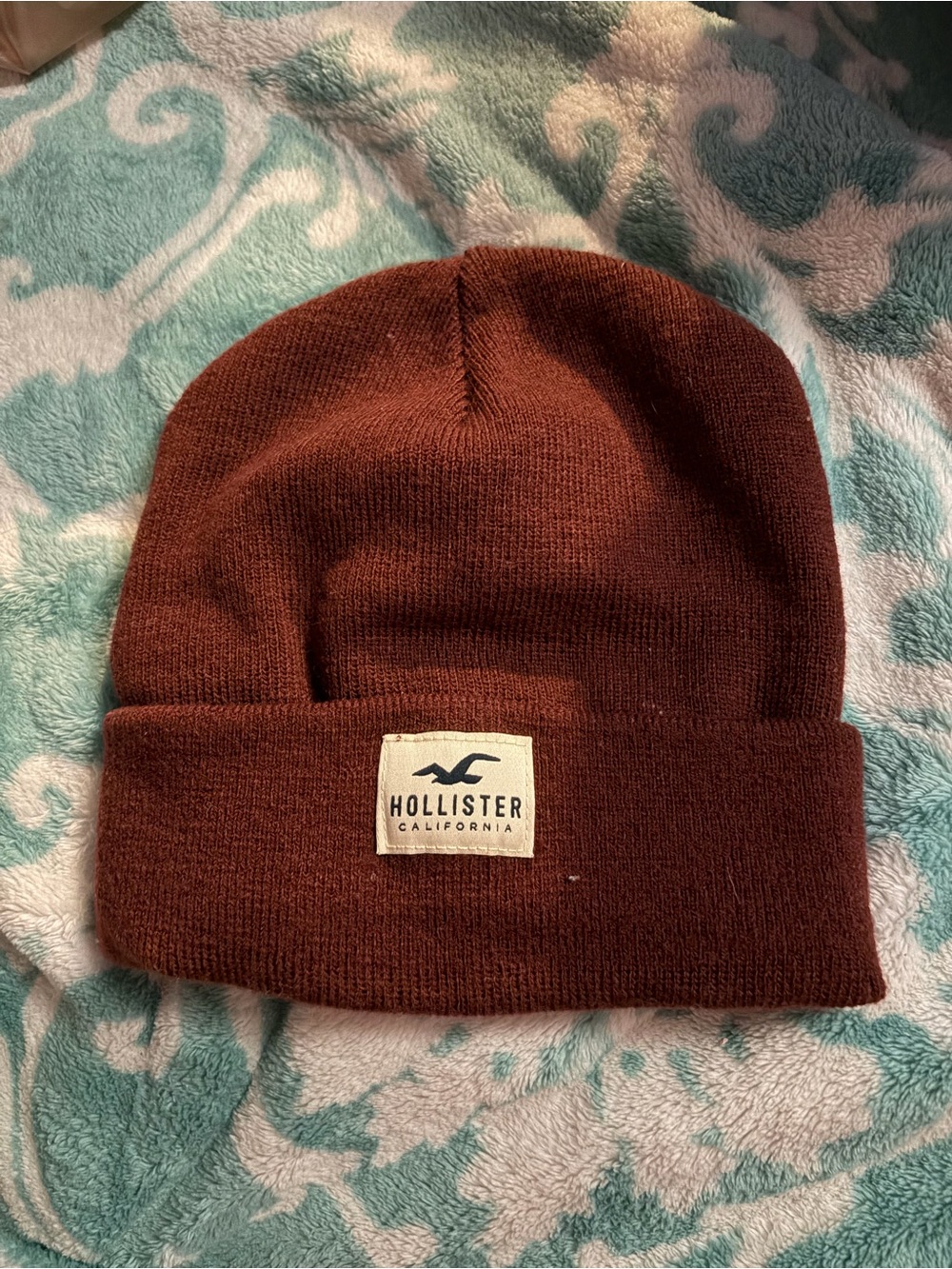 Hollister beanie